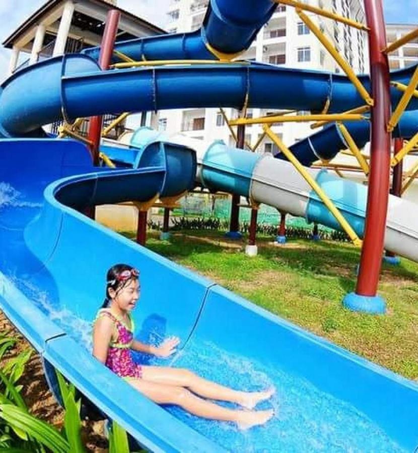 Melaka Top Largest Waterpark Resort - By Youbnb Homestay Melaka Zewnętrze zdjęcie