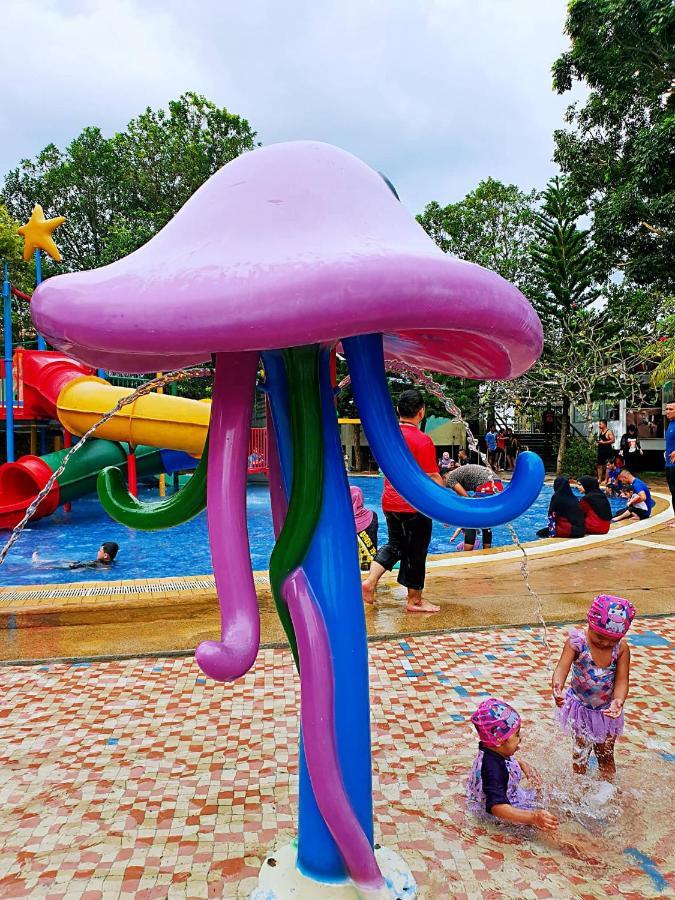 Melaka Top Largest Waterpark Resort - By Youbnb Homestay Melaka Zewnętrze zdjęcie